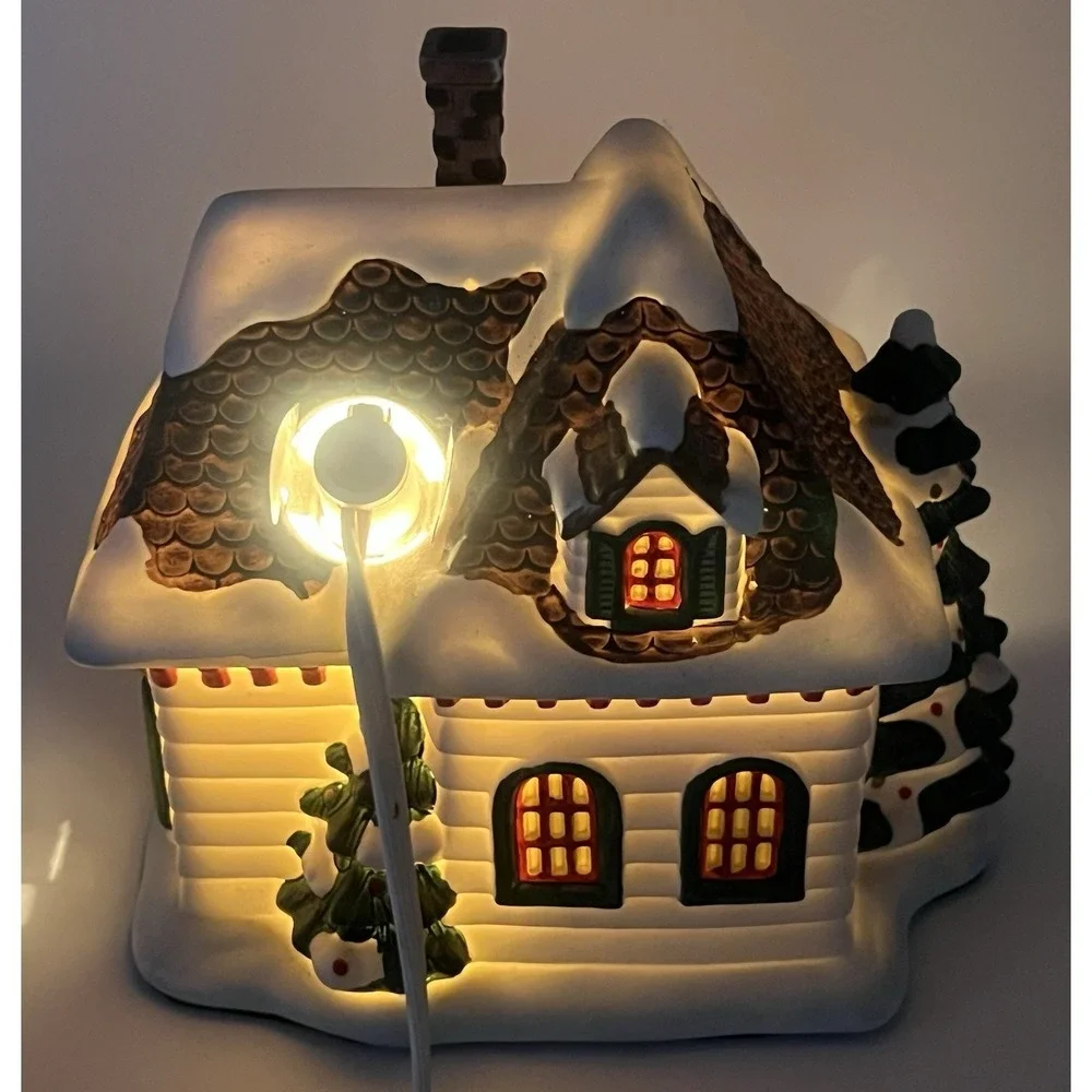 Pfaltzgraff Christmas Heritage House Toy Shop Electric Lighted 1st In Series
